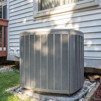 air conditioning unit with outdoor condenser